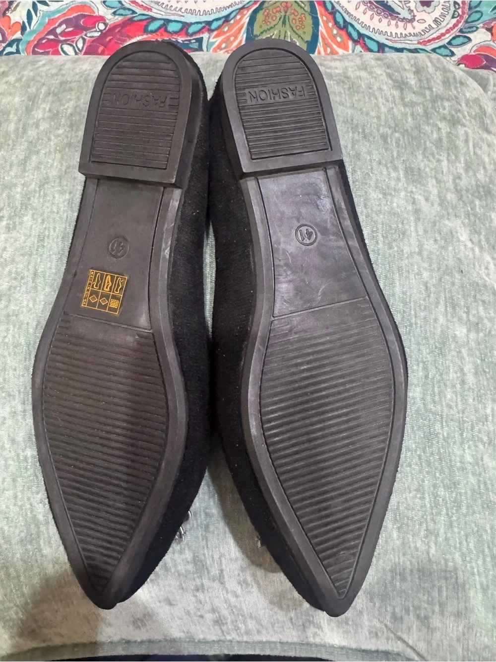 Women's Black Embellished Pointed-Toe Flats